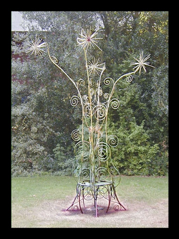 TREE SEAT